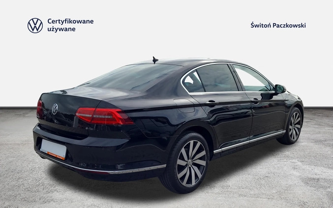 Volkswagen Passat cena 92900 przebieg: 133550, rok produkcji 2018 z Grudziądz małe 667